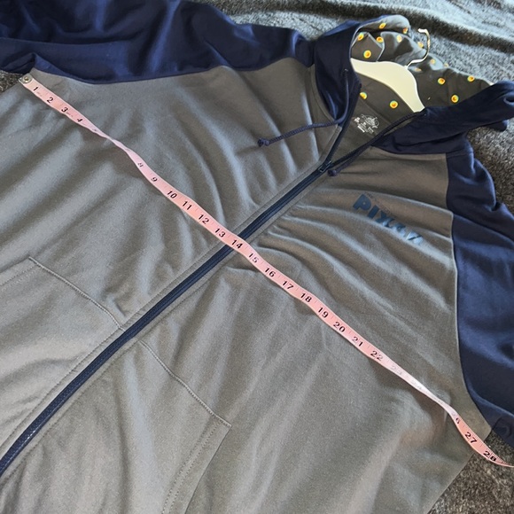 DISNEY PIXAR HOODIE BLUE & GREY WORLD OF PIXAR XXL. NEVER WORN NWOT - Picture 8 of 14